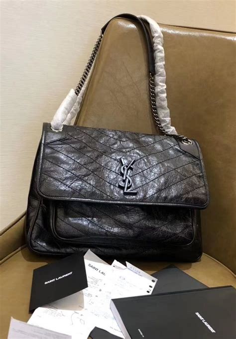 bolsa yves saint laurent negra|yves Saint Laurent chain bag.